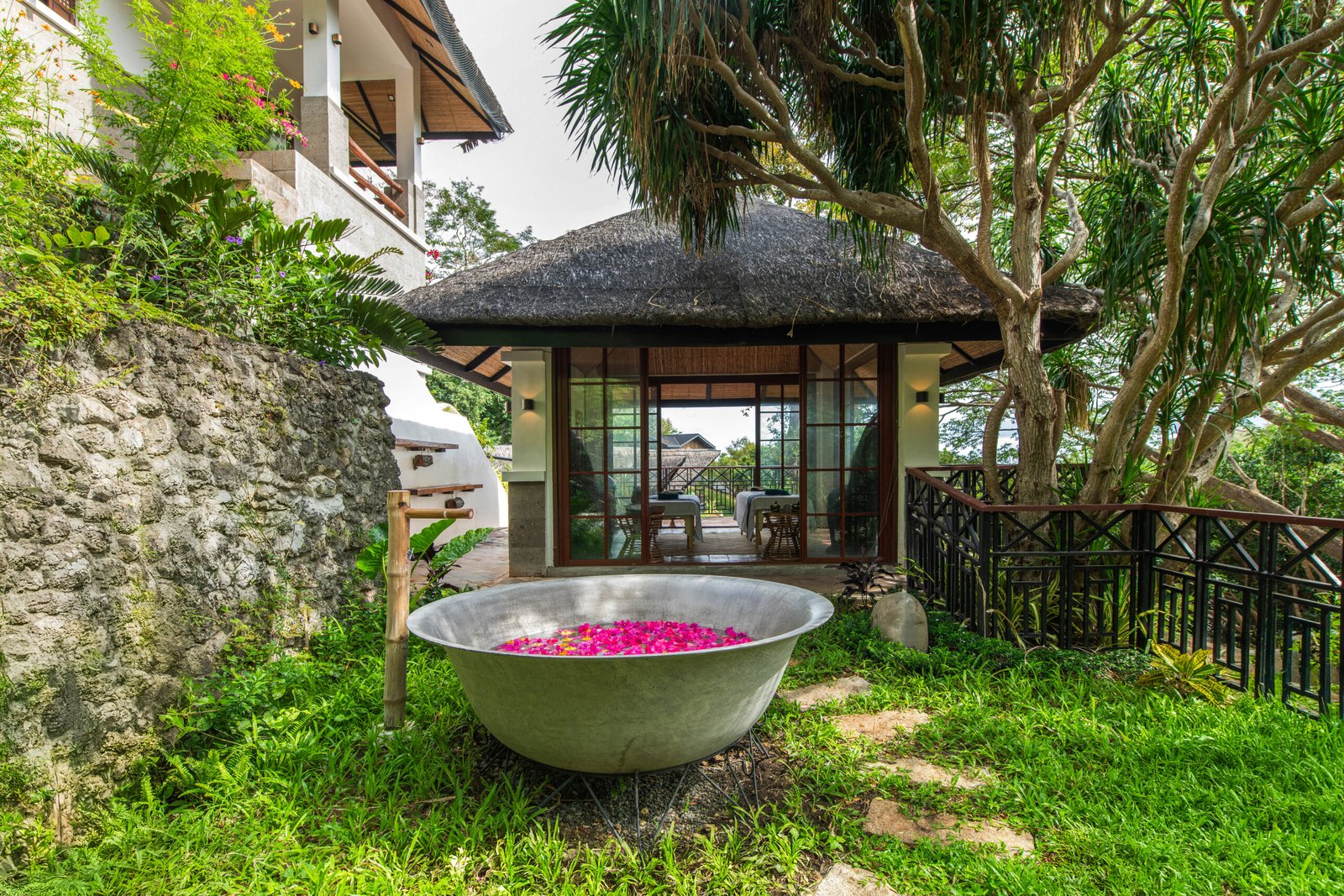 Araw Villa (Presidential Villa)